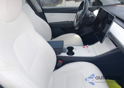 2021 Tesla Model Y Long Range Dual Motor All-Wheel Drive from USA, damaged, VIN 5YJYGDEEXMF085334